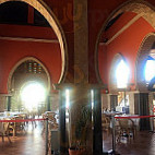 La Chimenea El Pilar inside