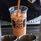 Dum Dum Thai Tea food