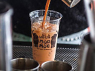 Dum Dum Thai Tea food