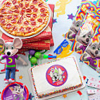 Chuck E. Cheese's food