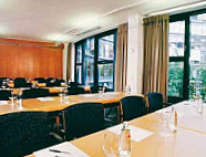 Best Western Premier Am Borsigturm food