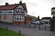 The Crown Pub, Chalgrove outside