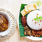 Nasi Kukus Triple D food