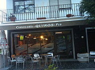 Pub Quiros inside