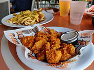 Hooters food