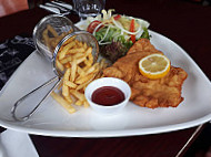 Schweiger`s Bar & Restaurant food