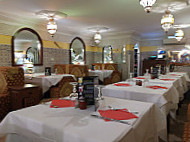 Le Regency food