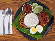 Nasi Lemak Bawah Jambatan food