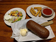 Samuel's Roadhouse food