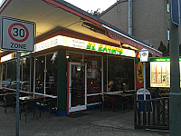 El-Bandito outside