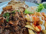 Chip Khadam Lamb Grill food