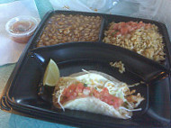 Wahoo's Fish Taco food