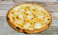 Tota Pizza food