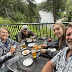 Stone Cliff Inn food