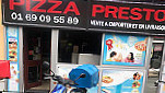 Pizza Presto outside