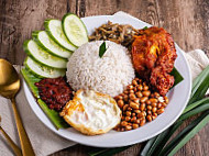 Legasi Nasi Lemak Puchong food