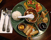 Dok Bua Thai Kitchen food