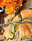 Le Bánh Mì food