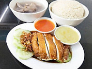 Wuming Chicken Rice food