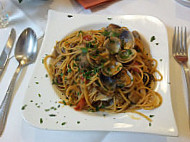 La Locanda food