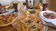 Il Castagno Pizzeria food