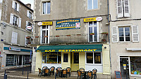 La Brasserie du Marche inside