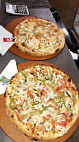 Allô Pizza food