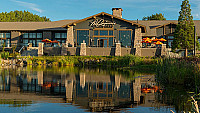 Pat Quinn's Bar outside