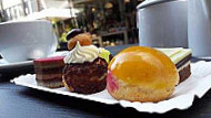 La Maison du Gateau food