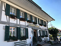 Landgasthof Linde outside