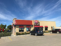 Dairy Queen outside