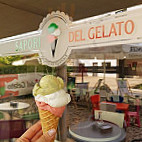 Sapori Del Gelato inside