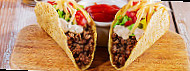 Nan's Tacos food