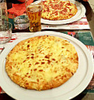 Pizza Bonici food