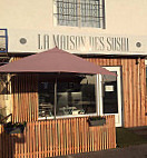 La maison des sushis outside