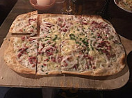 Le Feu- Der Flammkuchen food