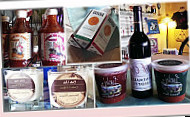 Lil' Ole Winemaker Shoppe food