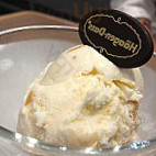 Haagen Dazs food