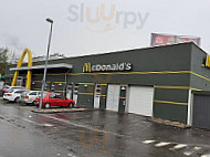 Mc Donald's outside