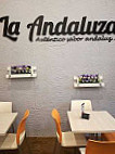 La Andaluza inside