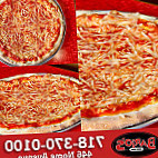 Bario's Pizza food