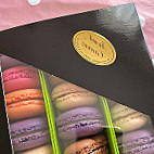 Macarons Chocolats food