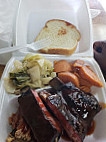 Avery's -b-que food