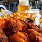 Wing Doozy food