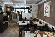 Le Bistrot de la Perle food