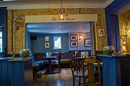 The Salisbury Arms inside