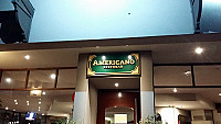 Resto Bar Americano inside