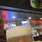 Red Robin Gourmet Burgers And Brews inside