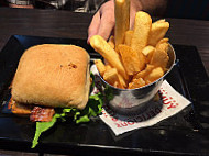 Red Robin Gourmet Burgers And Brews food