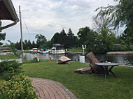 Mainstreet Landing Restaurant inside